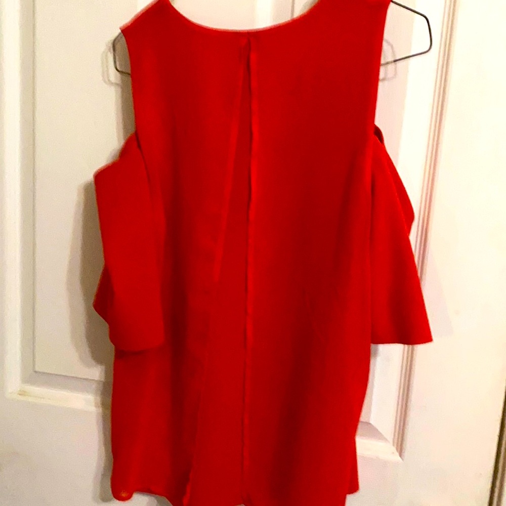 Cold shoulder top